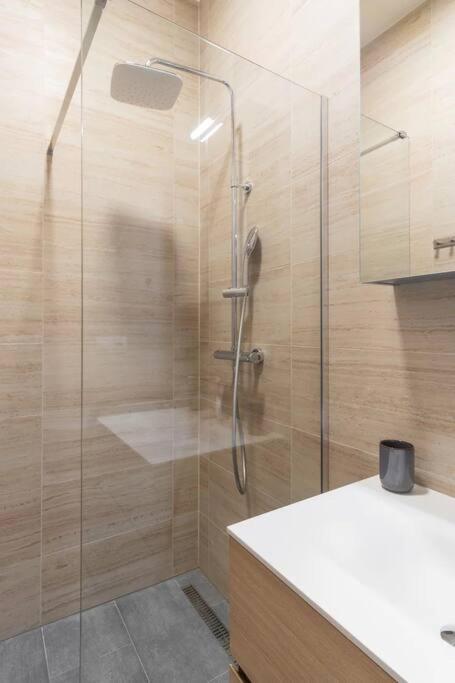 Apartment Helen Homestay Palmovka Prag